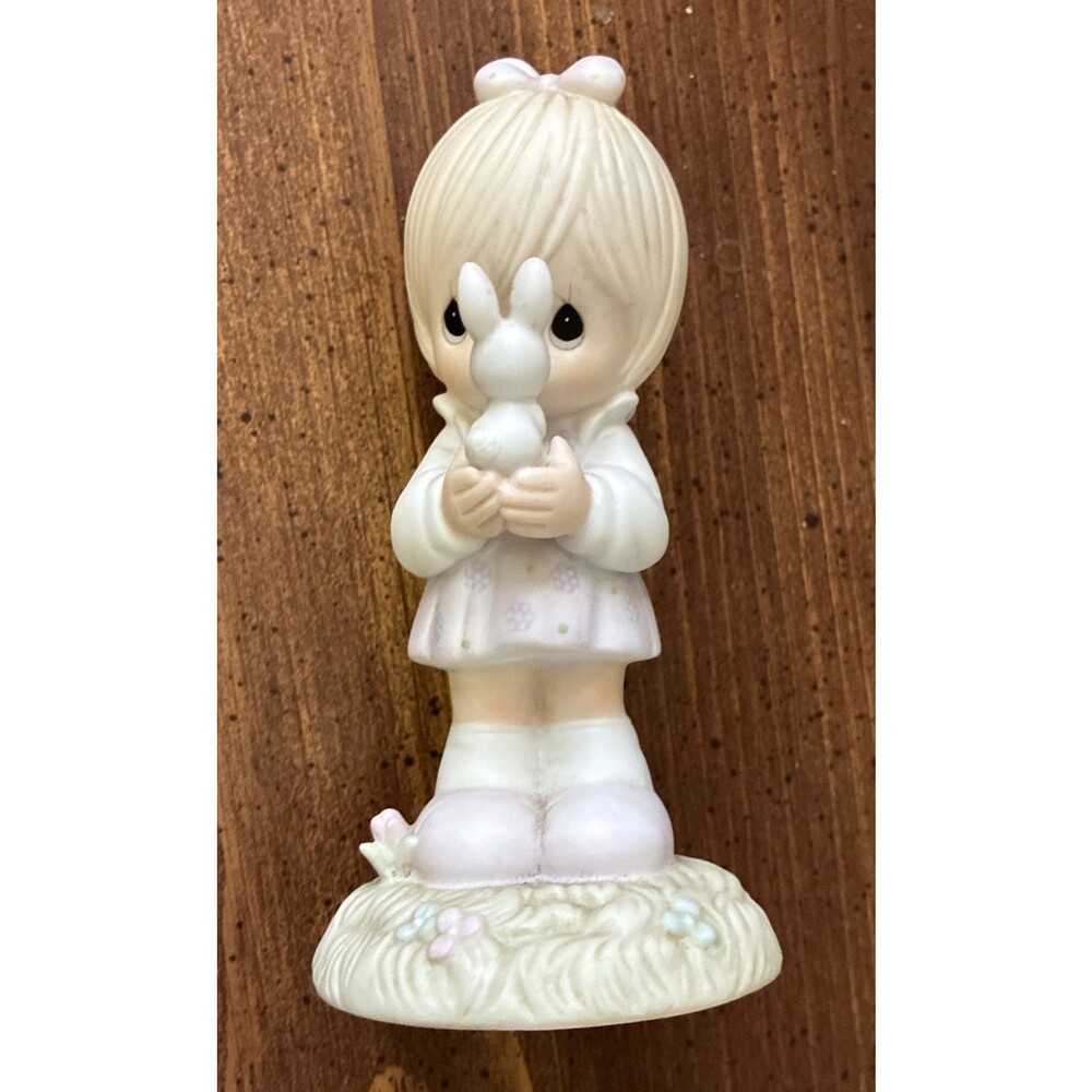 Precious Moments 1987 – 109886 ‘Wishing You a Happy Easter’ - Figurine